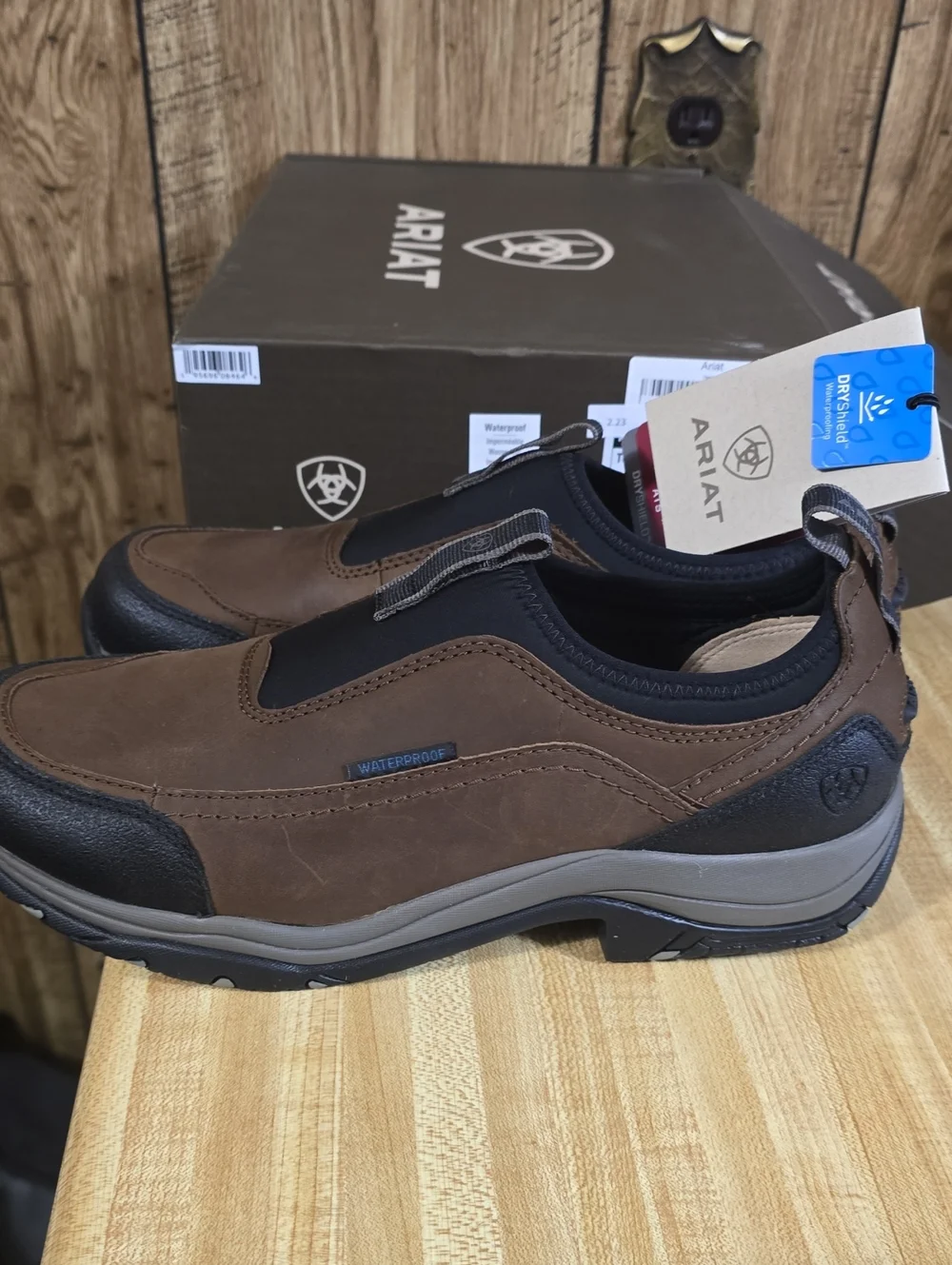 Ariat Men's 10 D Terrain Ease H2O Waterproof Men's Shoes - Distressed Brown NWT